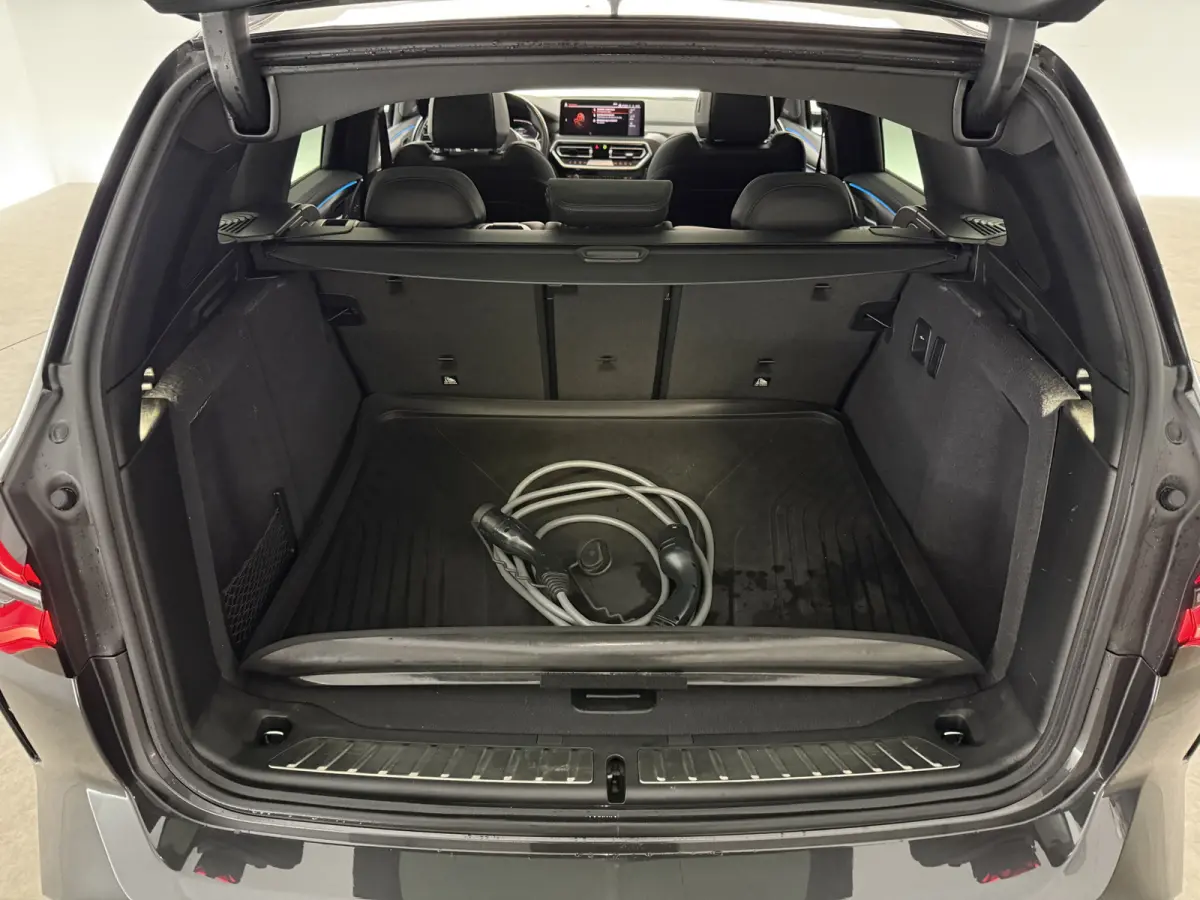 High Executive 80 kWh M-Sport | Snelladen | SOH 93% | H/K | Pano | 360° | Virtual | HuD | Memory | Sfeer