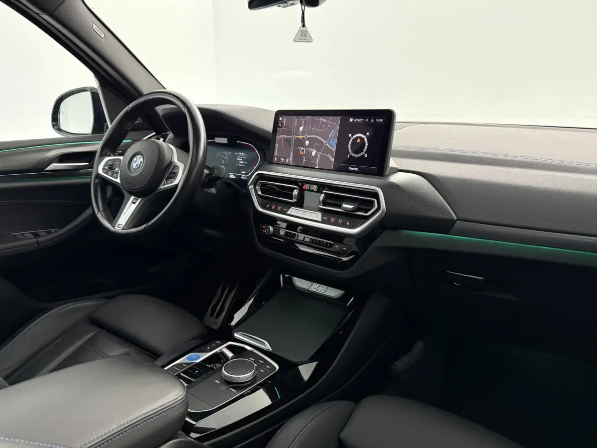 High Executive 80 kWh M-Sport | Snelladen | SOH 93% | H/K | Pano | 360° | Virtual | HuD | Memory | Sfeer