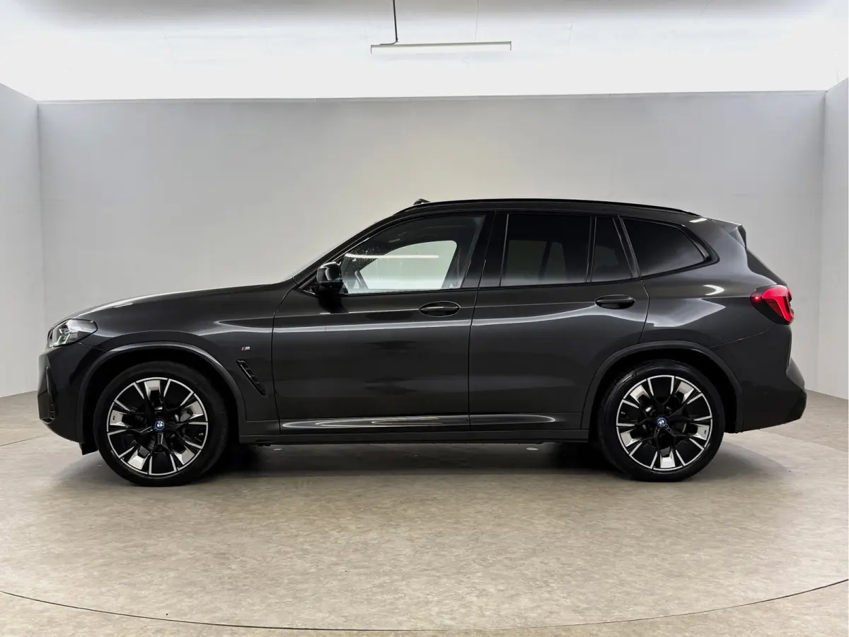 High Executive 80 kWh M-Sport | Snelladen | SOH 93% | H/K | Pano | 360° | Virtual | HuD | Memory | Sfeer