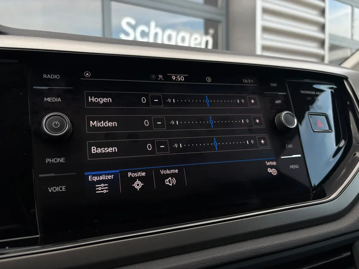1.0 TSI 95 pk R-Line Edition 7-DSG | Achteruitrijcamera | Cruise control adaptief | Getint glas |