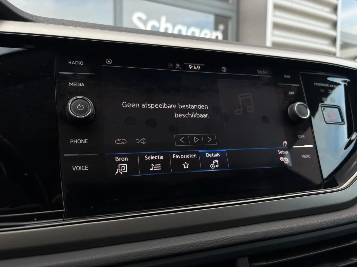 1.0 TSI 95 pk R-Line Edition 7-DSG | Achteruitrijcamera | Cruise control adaptief | Getint glas |