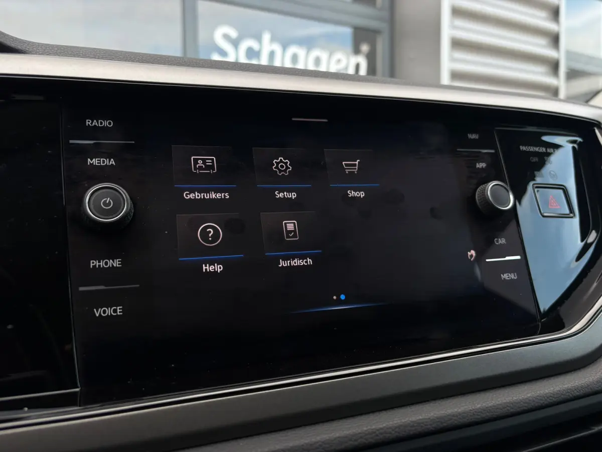 1.0 TSI 95 pk R-Line Edition 7-DSG | Achteruitrijcamera | Cruise control adaptief | Getint glas |