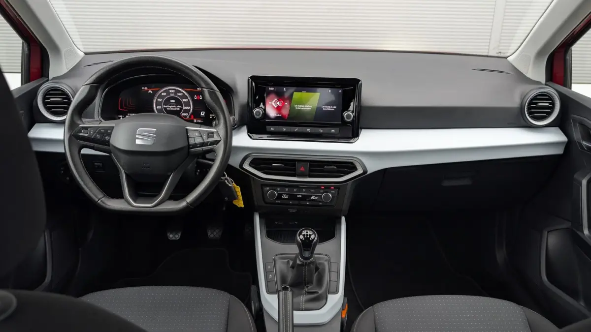 1.0 TSI 95pk Style | Full Link | Trekhaak | Climate Control
