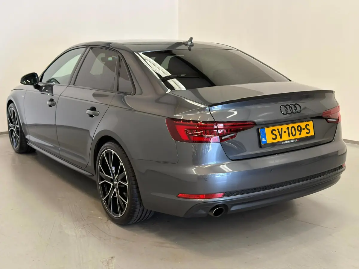 1.4 TFSI Sport S-Line Black Edition / NL-auto / Sfeerverlichting
