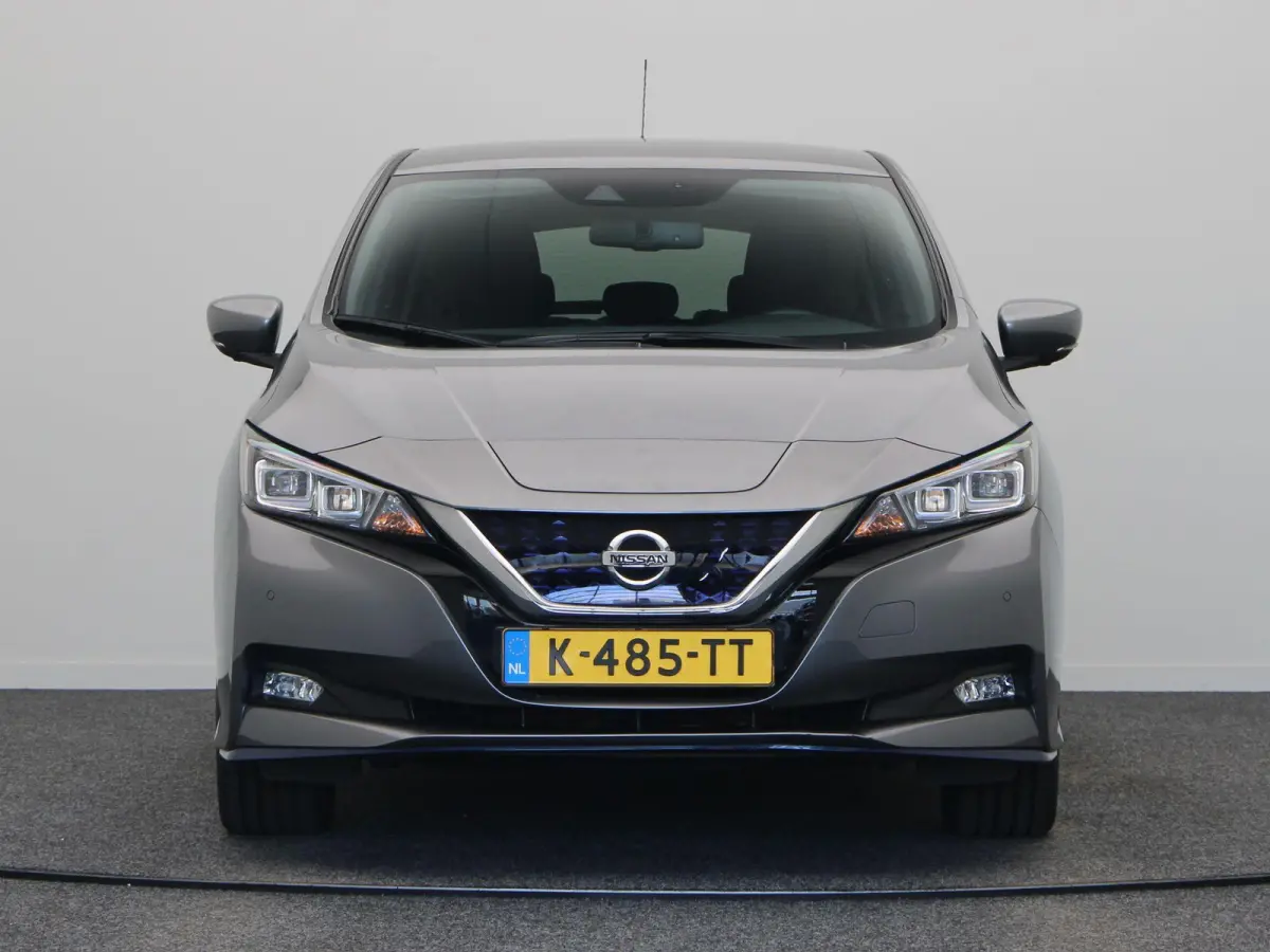 e+ N-Connecta 62 kWh | 91% SOH | Stoelverwarming voor en achter | Apple carplay/android auto | Ronomzichtcamera | Climate control | dode hoek detectie |