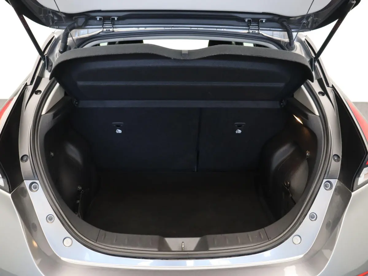 e+ N-Connecta 62 kWh | 91% SOH | Stoelverwarming voor en achter | Apple carplay/android auto | Ronomzichtcamera | Climate control | dode hoek detectie |