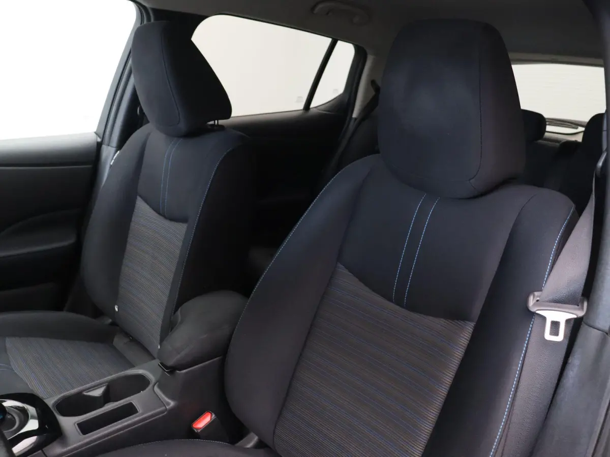 e+ N-Connecta 62 kWh | 91% SOH | Stoelverwarming voor en achter | Apple carplay/android auto | Ronomzichtcamera | Climate control | dode hoek detectie |