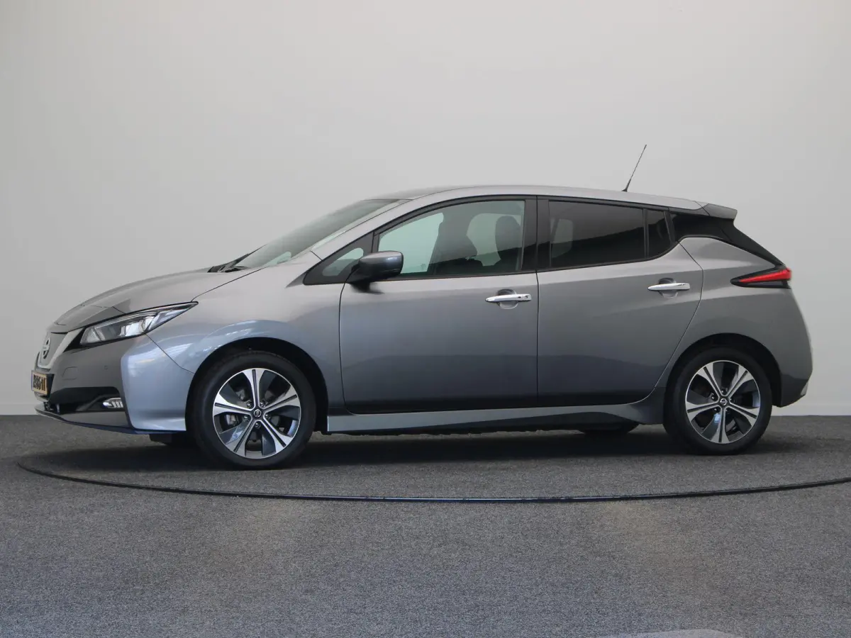 e+ N-Connecta 62 kWh | 91% SOH | Stoelverwarming voor en achter | Apple carplay/android auto | Ronomzichtcamera | Climate control | dode hoek detectie |