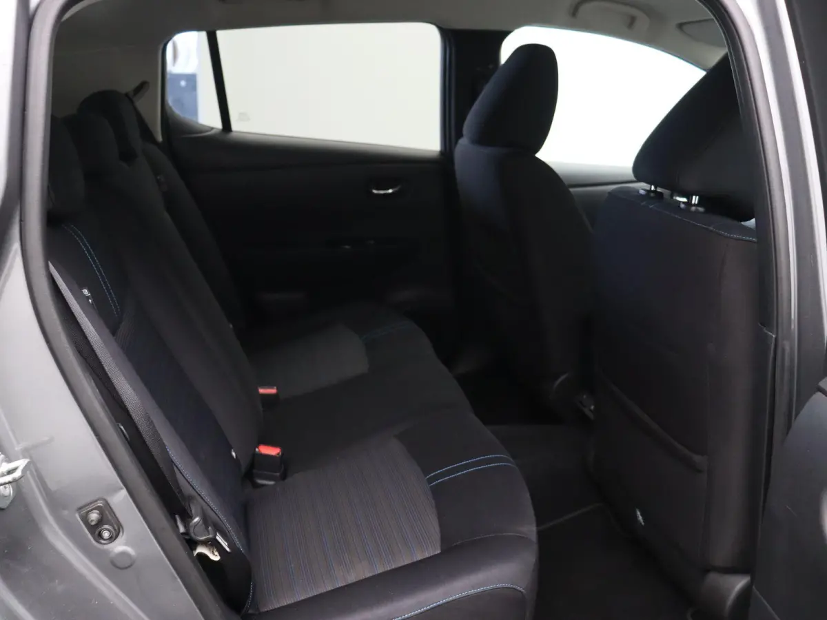 e+ N-Connecta 62 kWh | 91% SOH | Stoelverwarming voor en achter | Apple carplay/android auto | Ronomzichtcamera | Climate control | dode hoek detectie |