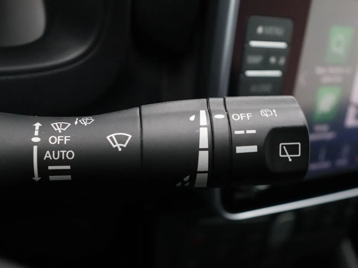 e+ N-Connecta 62 kWh | 91% SOH | Stoelverwarming voor en achter | Apple carplay/android auto | Ronomzichtcamera | Climate control | dode hoek detectie |