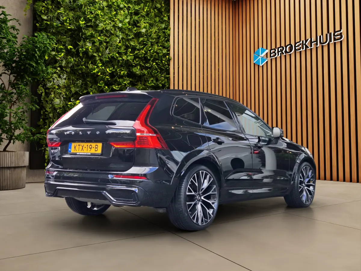 2.0 T6 Plug-in hybrid AWD Ultimate Dark | Long Range! | Luchtvering | 22" Velgen | Head-up | Pano | Memory | Harman/Kardon