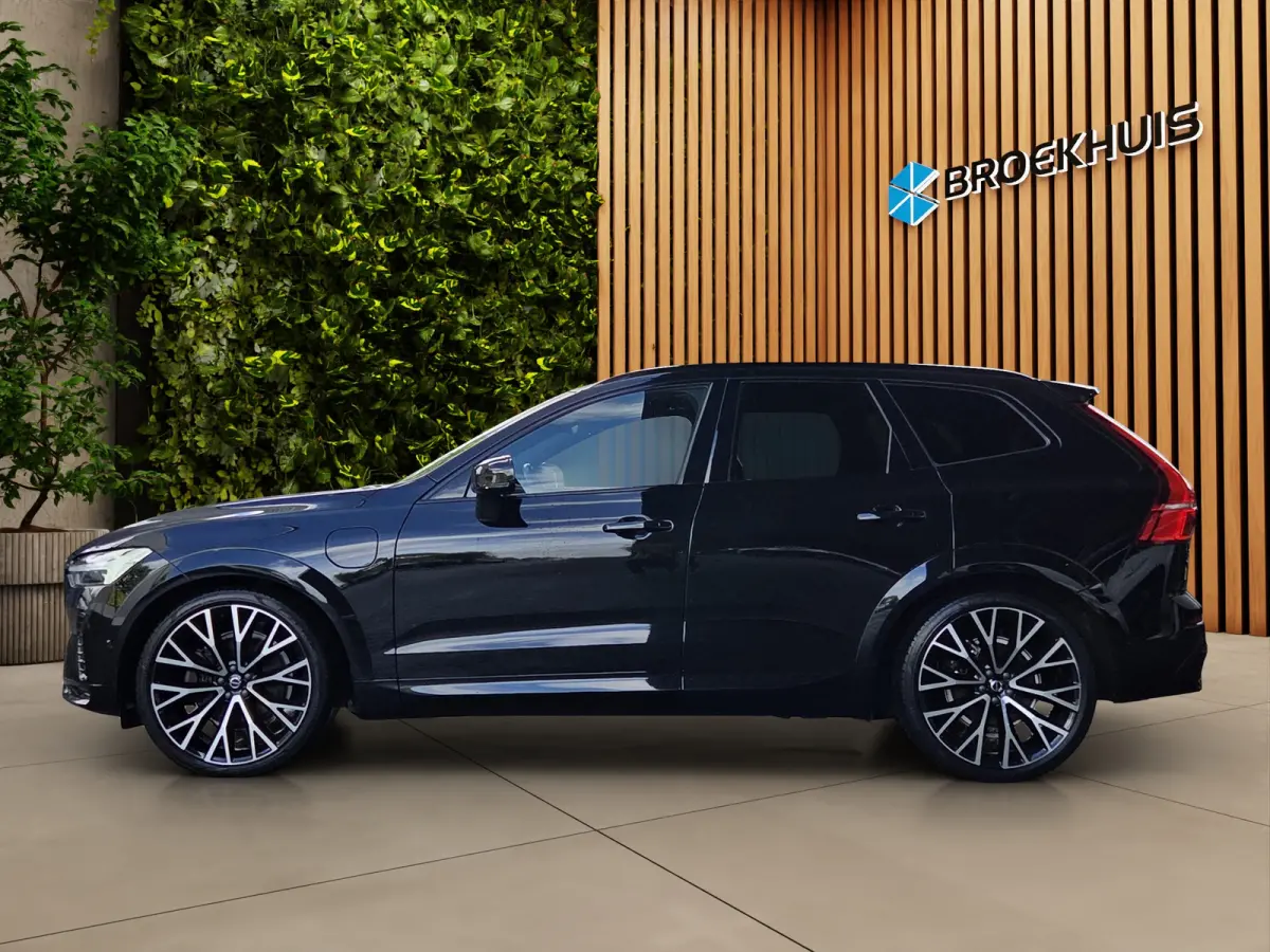 2.0 T6 Plug-in hybrid AWD Ultimate Dark | Long Range! | Luchtvering | 22" Velgen | Head-up | Pano | Memory | Harman/Kardon