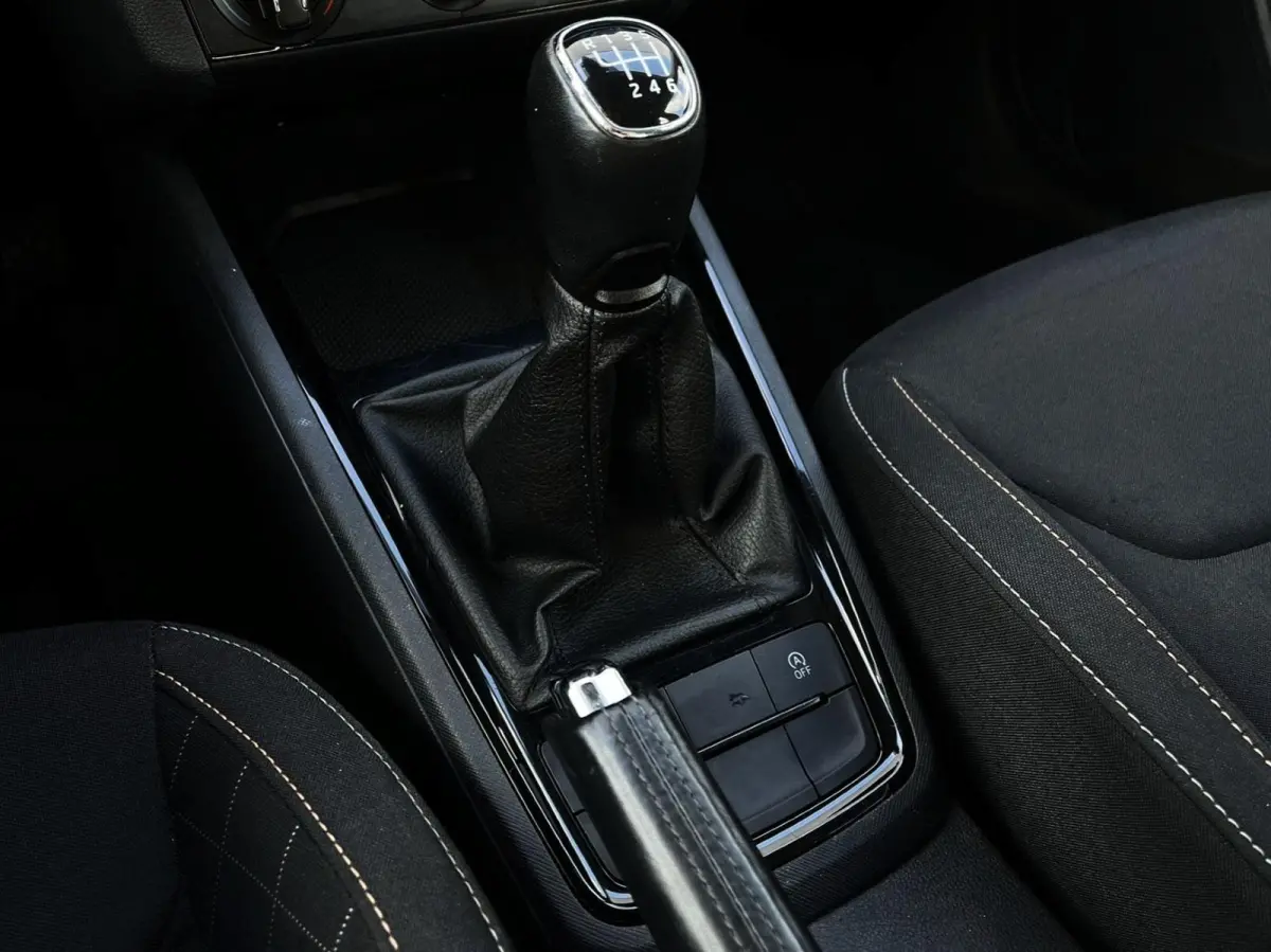 1.0 TSI 110pk Ambition | Smartlink | Trekhaak | Parkpilot Achter