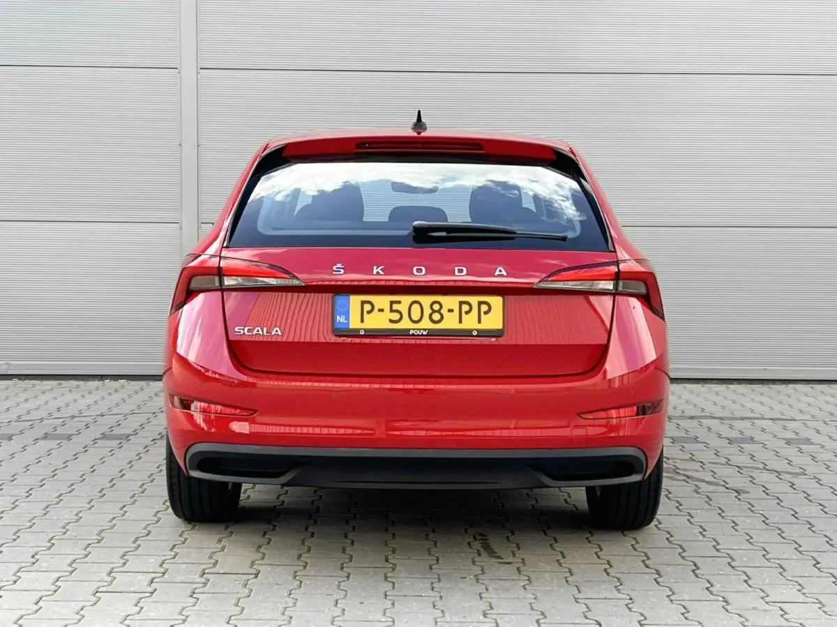 1.0 TSI 110pk Ambition | Smartlink | Trekhaak | Parkpilot Achter