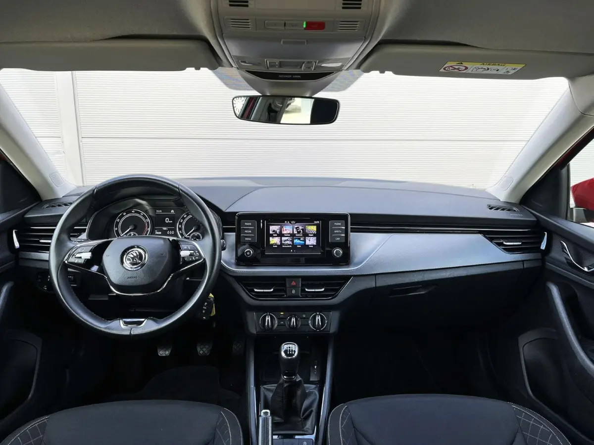 1.0 TSI 110pk Ambition | Smartlink | Trekhaak | Parkpilot Achter