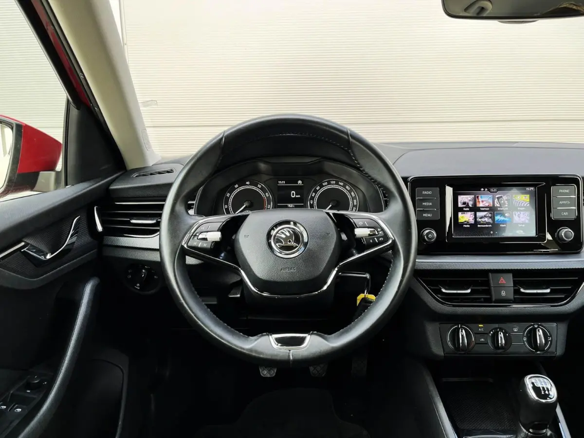 1.0 TSI 110pk Ambition | Smartlink | Trekhaak | Parkpilot Achter