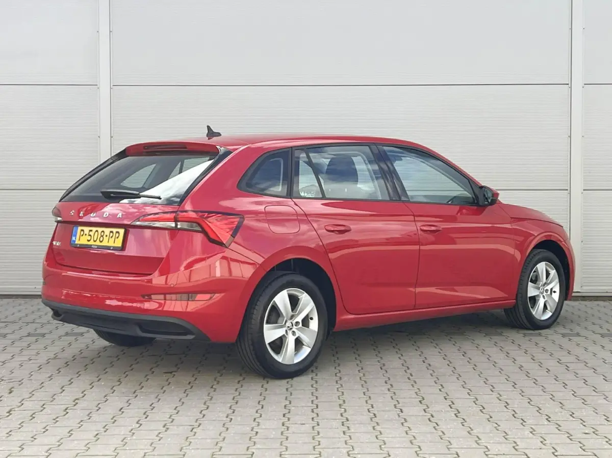 1.0 TSI 110pk Ambition | Smartlink | Trekhaak | Parkpilot Achter