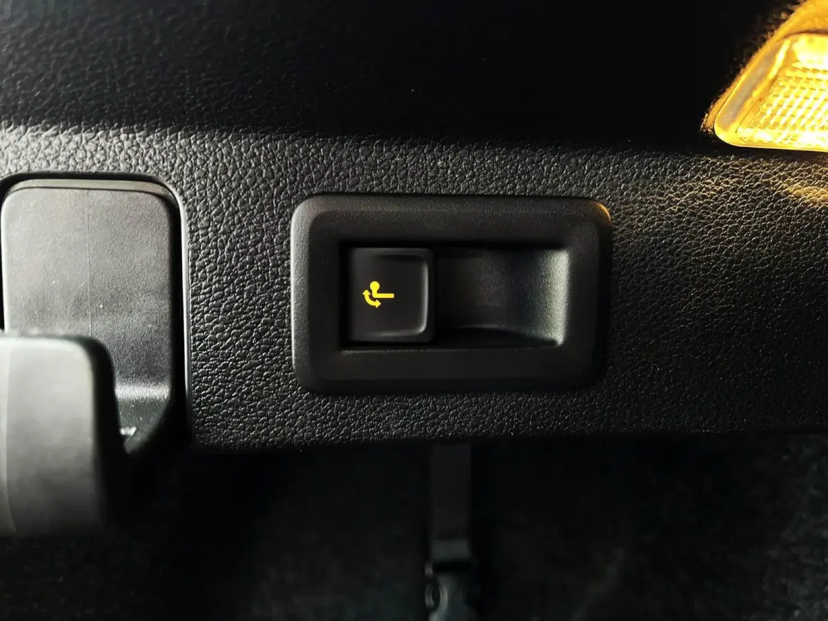 1.0 TSI 110pk Ambition | Smartlink | Trekhaak | Parkpilot Achter