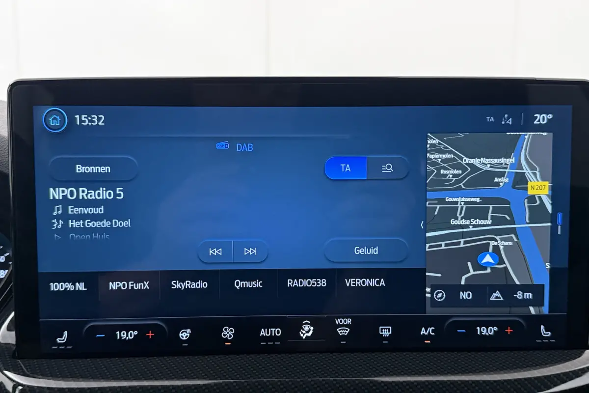 124 PK Hybrid ST Line Stuur+Stoelverw. Climate LED
