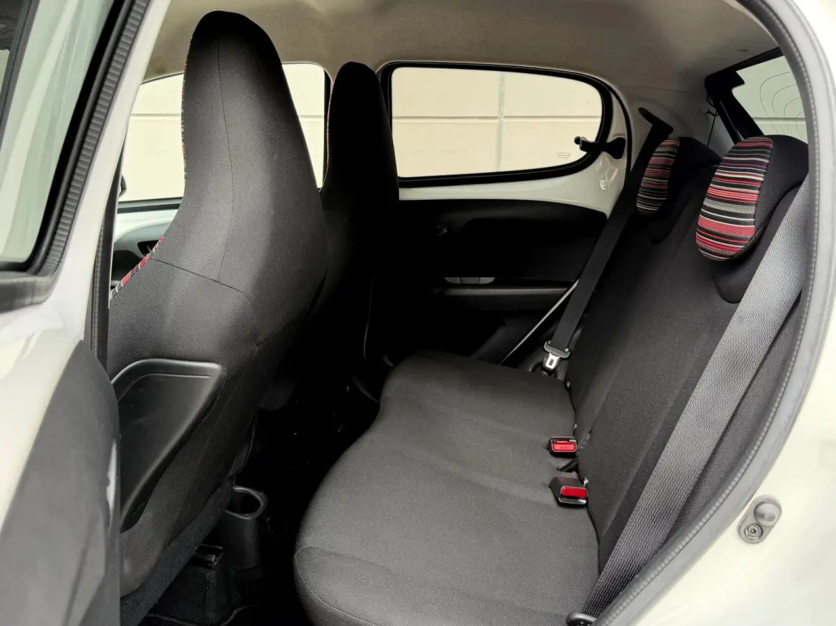 1.0 VTi 5 deurs/ Airco/ Bluetooth/ 2e eig/NL auto