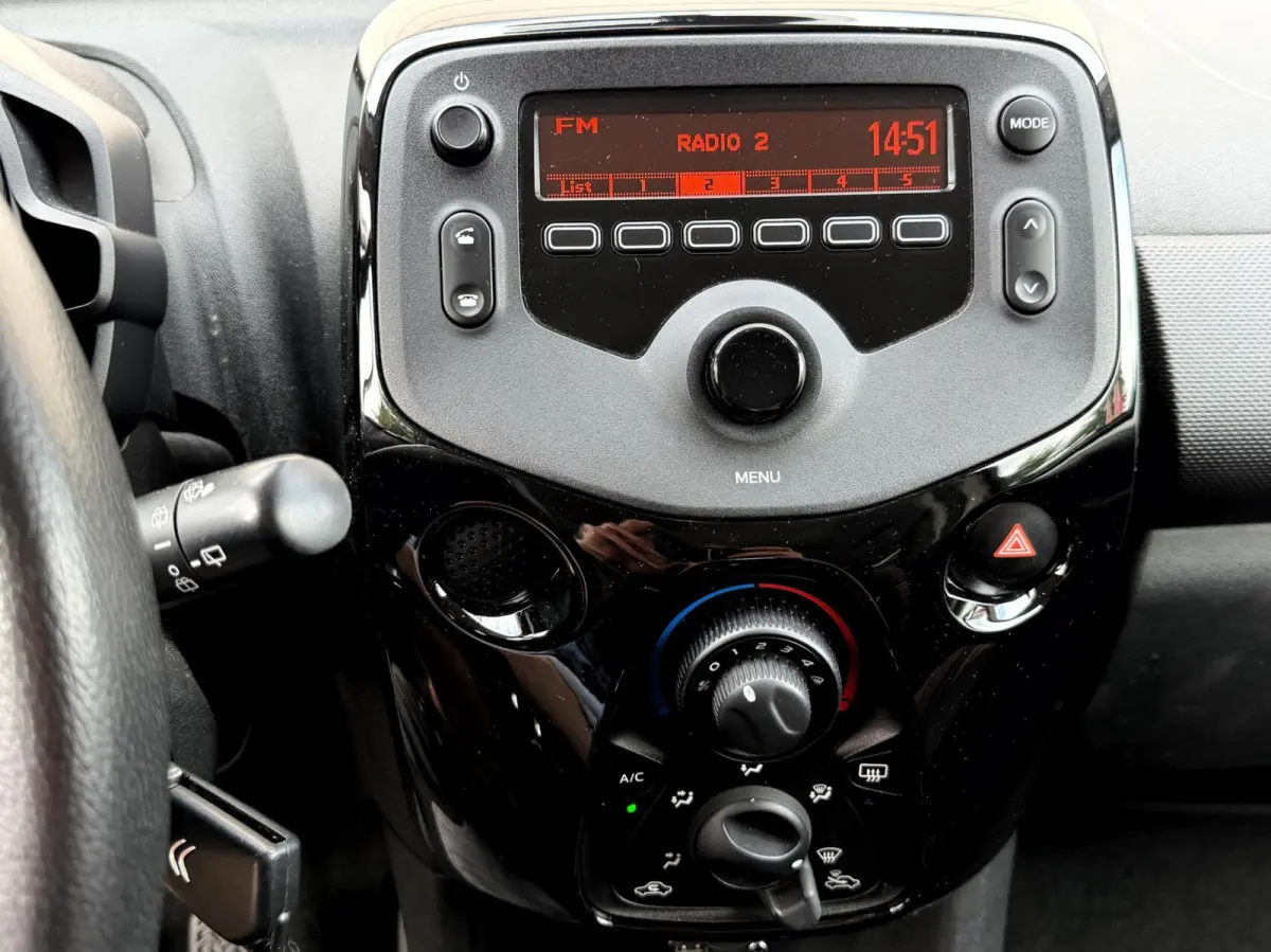 1.0 VTi 5 deurs/ Airco/ Bluetooth/ 2e eig/NL auto