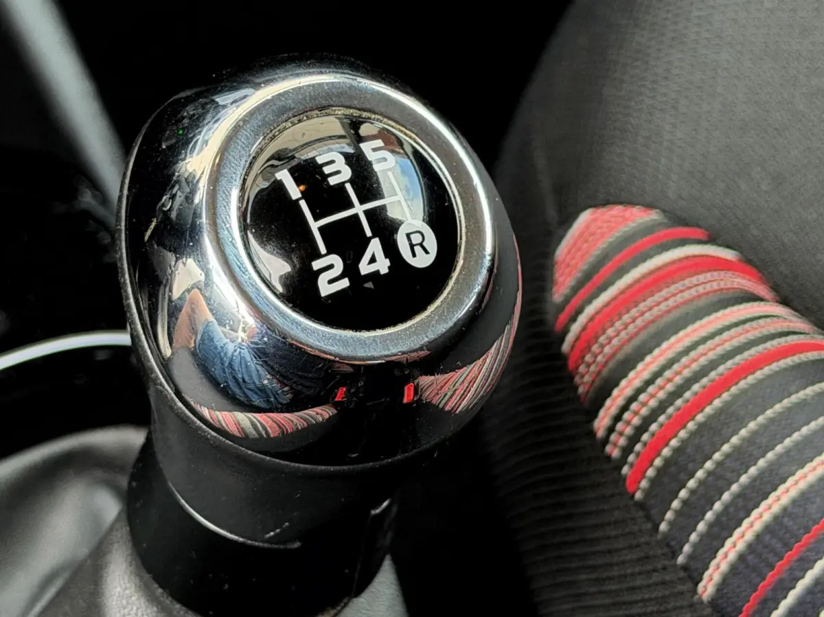 1.0 VTi 5 deurs/ Airco/ Bluetooth/ 2e eig/NL auto