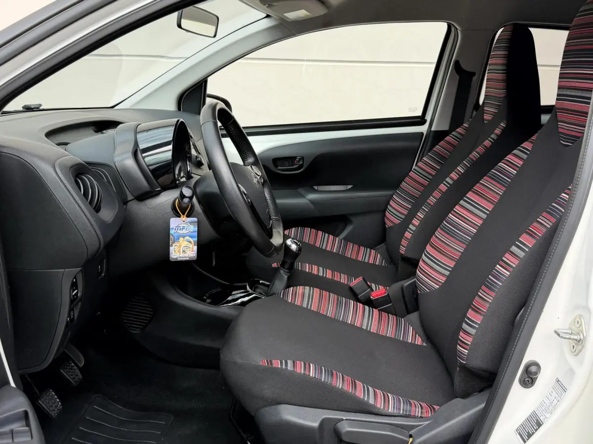 1.0 VTi 5 deurs/ Airco/ Bluetooth/ 2e eig/NL auto