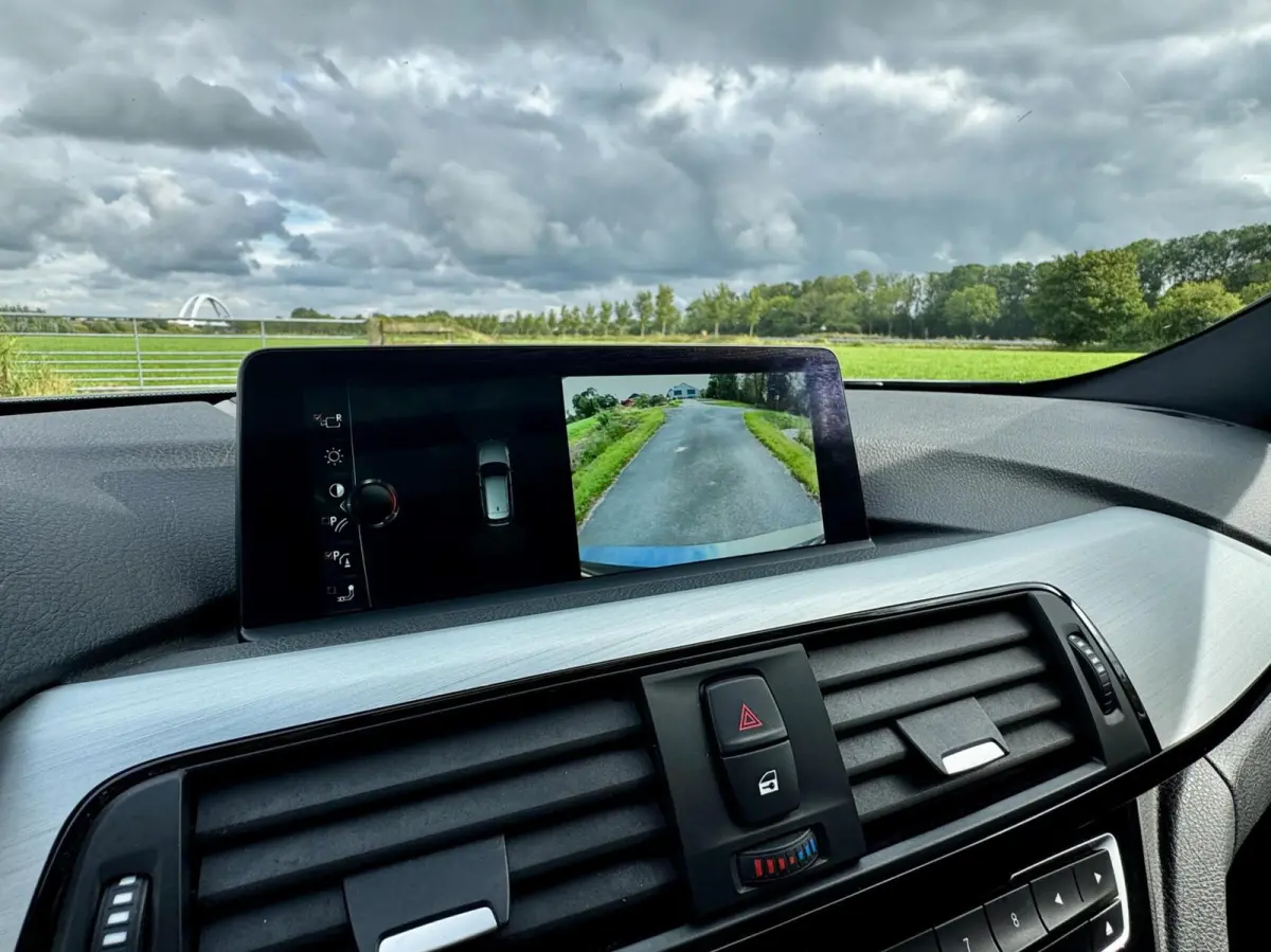 330i xDrive Edition Sport |HUD|Pano|Leer