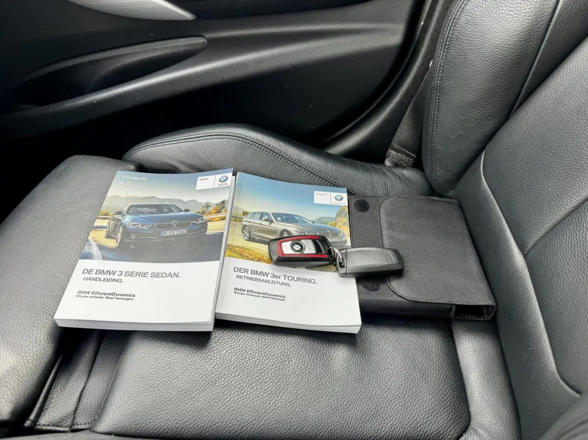 330i xDrive Edition Sport |HUD|Pano|Leer