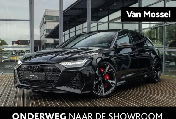 4.0 TFSI quattro | DYNAMIC | HEAD-UP DISPLAY | STOELVENTILATIE | PANORAMA/SCHUIF-KANTELDAK | SPORTUITLAATSYSTEEM | ACHTERUITRIJCAMERA | VIERWIELBESTURING | BTW AUTO |