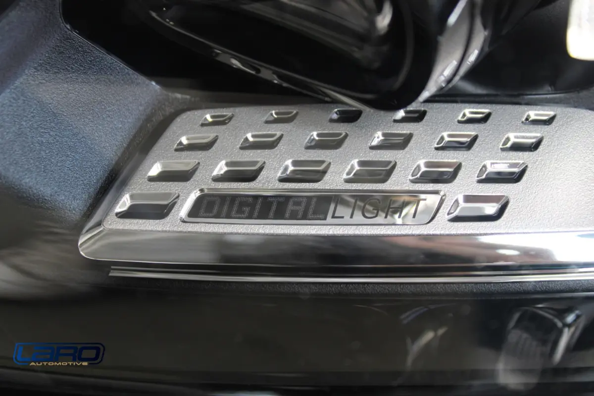 300 e AMG Line | Pano Memory Trekhaak Digital light 360 cam ACC Sfeer CarPlay