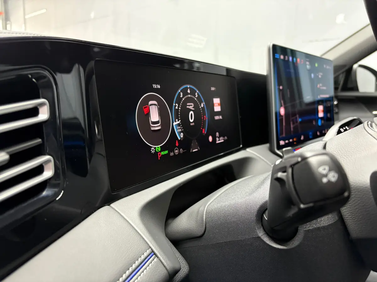 1.5 eTSI R-line Edition Pano