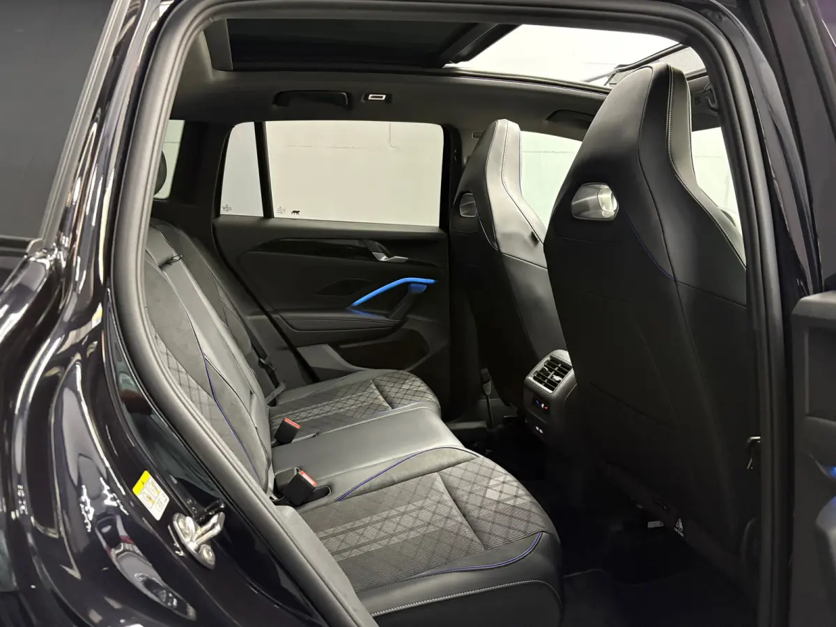 1.5 eTSI R-line Edition Pano