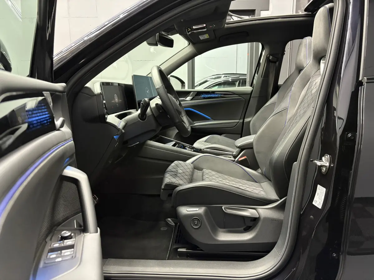 1.5 eTSI R-line Edition Pano