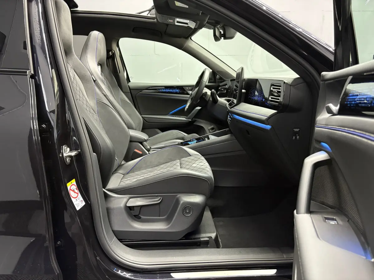 1.5 eTSI R-line Edition Pano