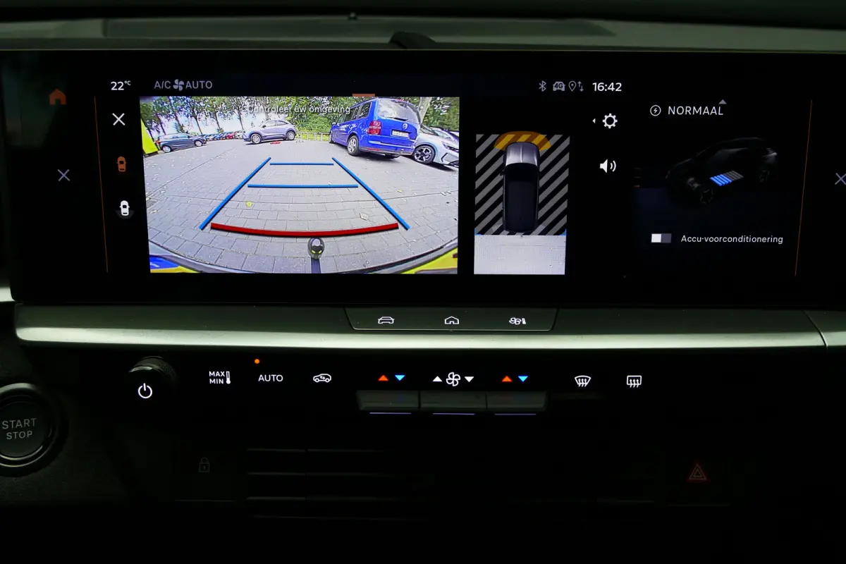 EV 73KWH 213PK BUSINESS EDITION AUTOMAAT / CAMERA / AFN.TREKHAAK / KEYLESS / FULL-LED / SOH 97,19% / STUUR-STOELVERWARMING / 20"LMV / AGR / NAVI / CLIMA / PDC / BLUETOOTH / ADAPT. CRUISECONT