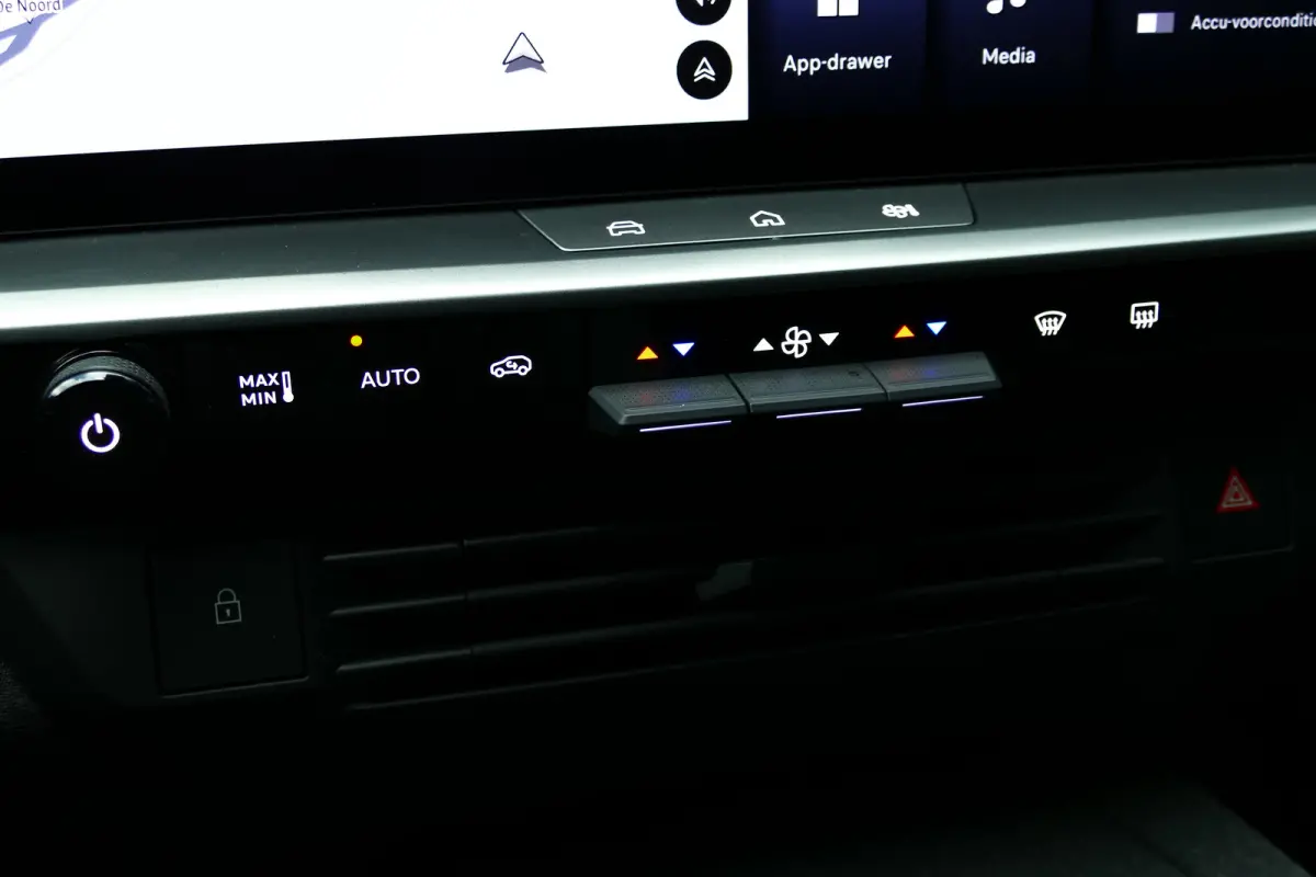 EV 73KWH 213PK BUSINESS EDITION AUTOMAAT / CAMERA / AFN.TREKHAAK / KEYLESS / FULL-LED / SOH 97,19% / STUUR-STOELVERWARMING / 20"LMV / AGR / NAVI / CLIMA / PDC / BLUETOOTH / ADAPT. CRUISECONT