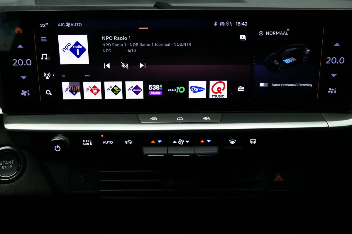 EV 73KWH 213PK BUSINESS EDITION AUTOMAAT / CAMERA / AFN.TREKHAAK / KEYLESS / FULL-LED / SOH 97,19% / STUUR-STOELVERWARMING / 20"LMV / AGR / NAVI / CLIMA / PDC / BLUETOOTH / ADAPT. CRUISECONT