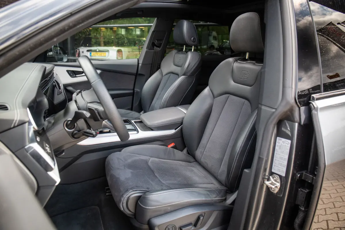 60 TFSI e quattro Pro Line S Competition , Luchtvering, Panoramadak, HUD, Stuurverwarming