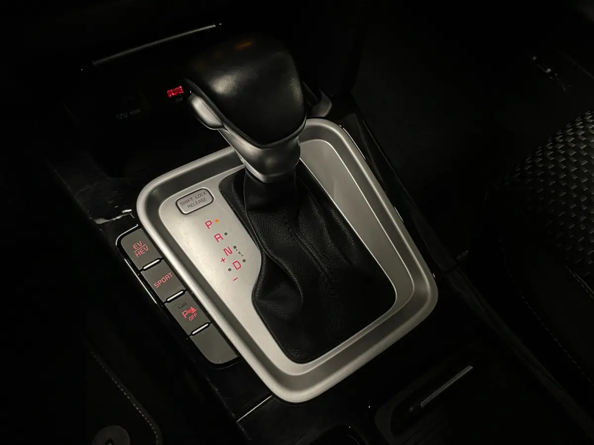 1.6 GDi PHEV DynamicPlusLine|ACC|ANDROID AUTO,APPLE CARPLAY|STOEL+STUURVERW|CAMERA|CRUISE+CLIMATE CONTROL|IN.BTW|1e EIG|