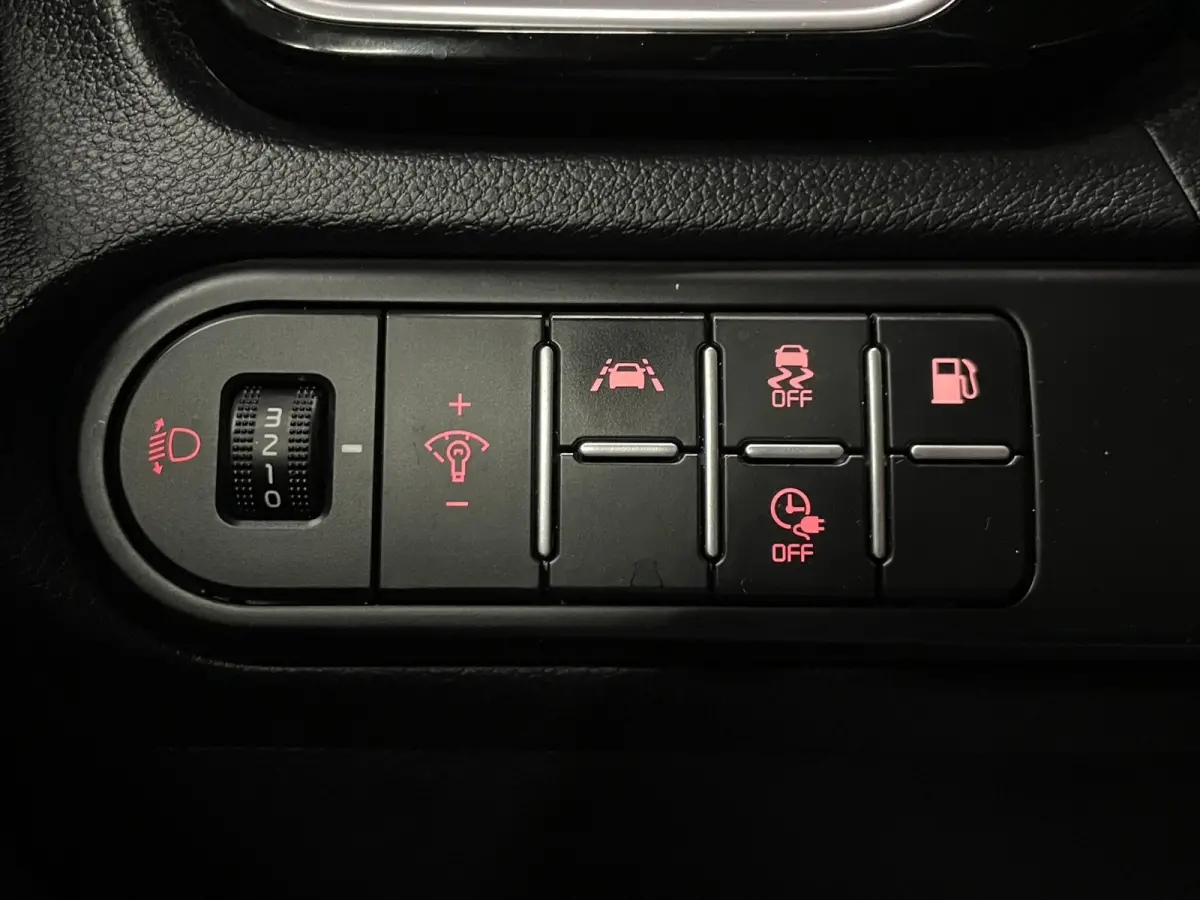 1.6 GDi PHEV DynamicPlusLine|ACC|ANDROID AUTO,APPLE CARPLAY|STOEL+STUURVERW|CAMERA|CRUISE+CLIMATE CONTROL|IN.BTW|1e EIG|
