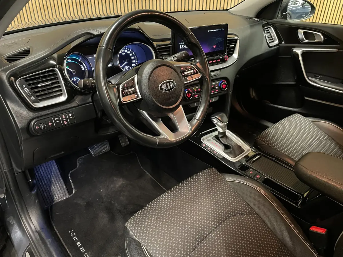 1.6 GDi PHEV DynamicPlusLine|ACC|ANDROID AUTO,APPLE CARPLAY|STOEL+STUURVERW|CAMERA|CRUISE+CLIMATE CONTROL|IN.BTW|1e EIG|