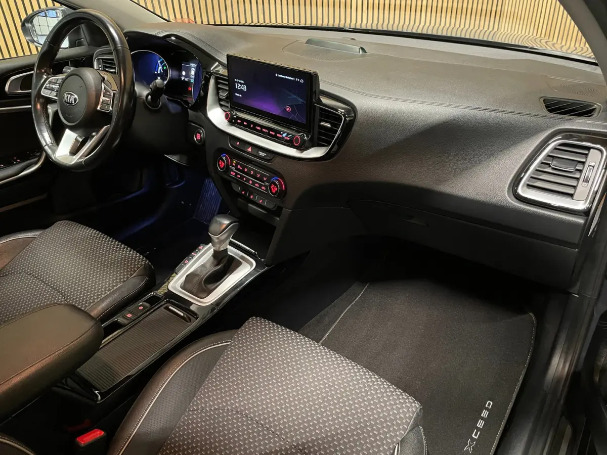 1.6 GDi PHEV DynamicPlusLine|ACC|ANDROID AUTO,APPLE CARPLAY|STOEL+STUURVERW|CAMERA|CRUISE+CLIMATE CONTROL|IN.BTW|1e EIG|