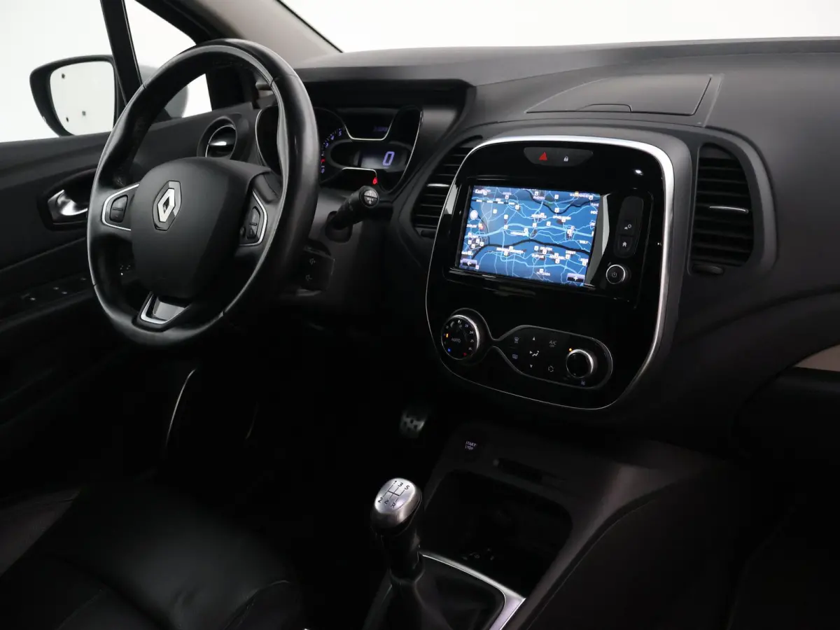 0.9 TCe EDITION ONE + LEDER | TREKHAAK | CAMERA | STOELVERWARMING | LED | NAVIGATIE