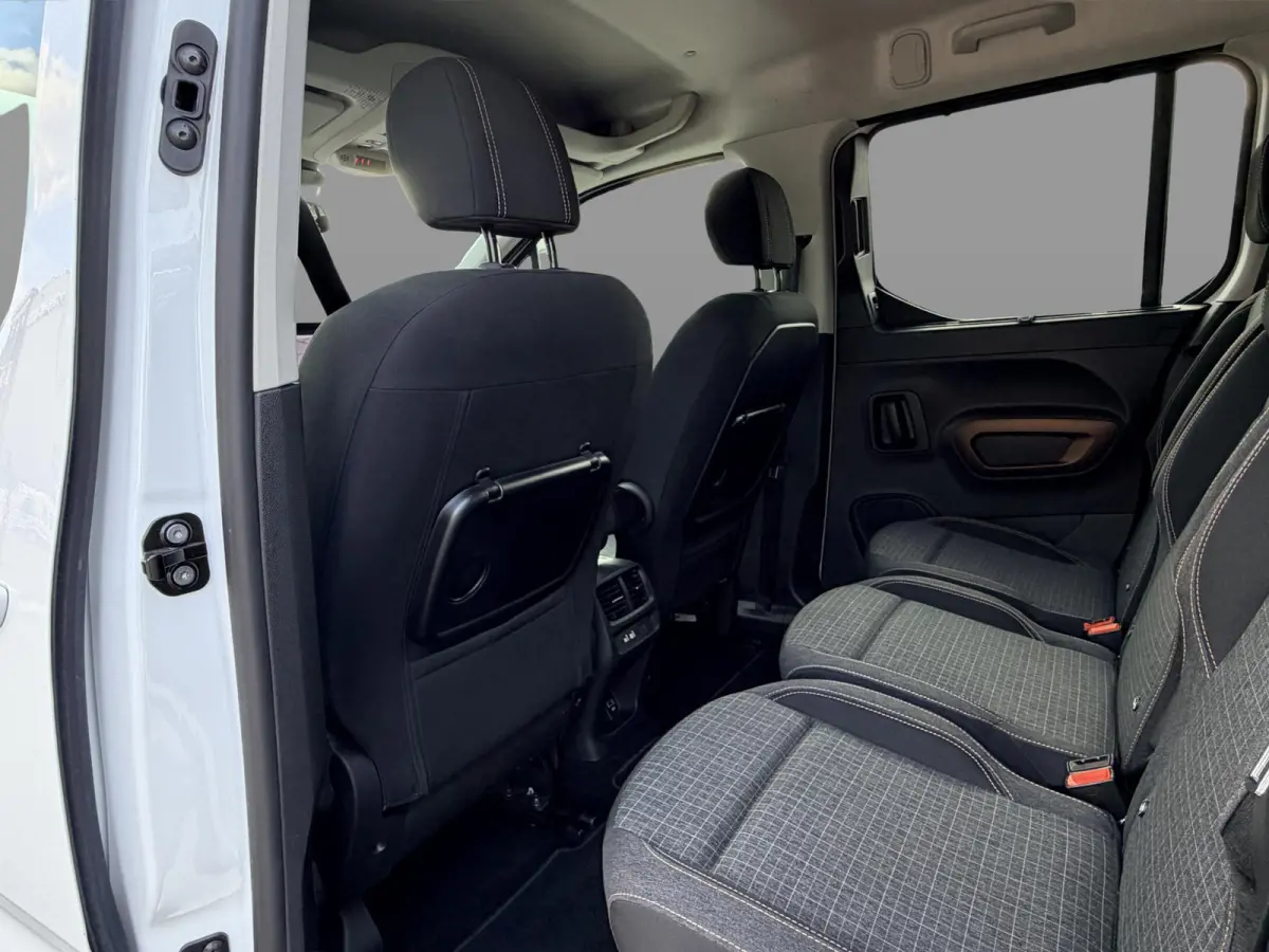 EV GT Line 50 kWh SoH 92,7 | dealeronderhouden | Trekhaak | GT-Line-pakket | Comfort-pakket | City-pakket | Stoelverwarming | Camera |