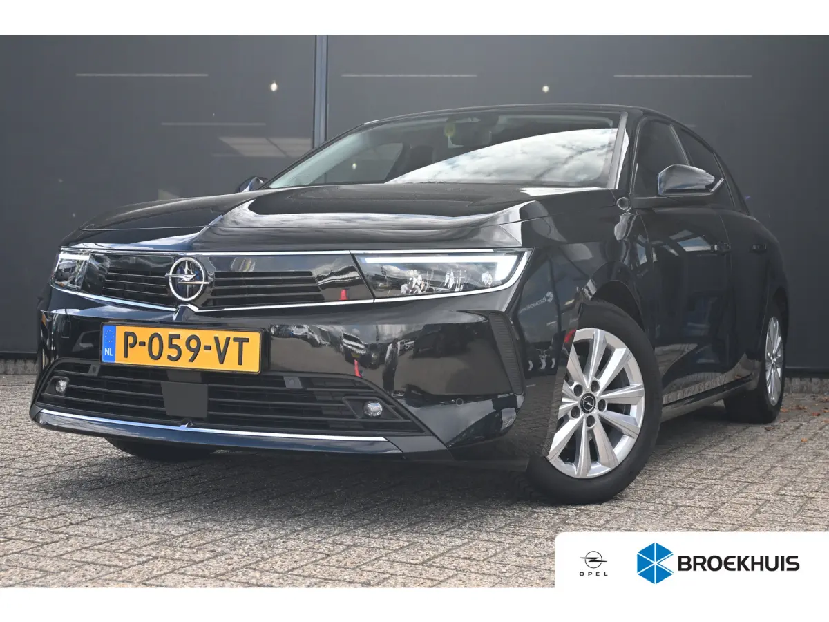 1.2 Edition |  Navi by app | Cruise Control | DAB | Extra getint glas (Achter) | LMV 16" | Parkeer sensoren voor en achter |