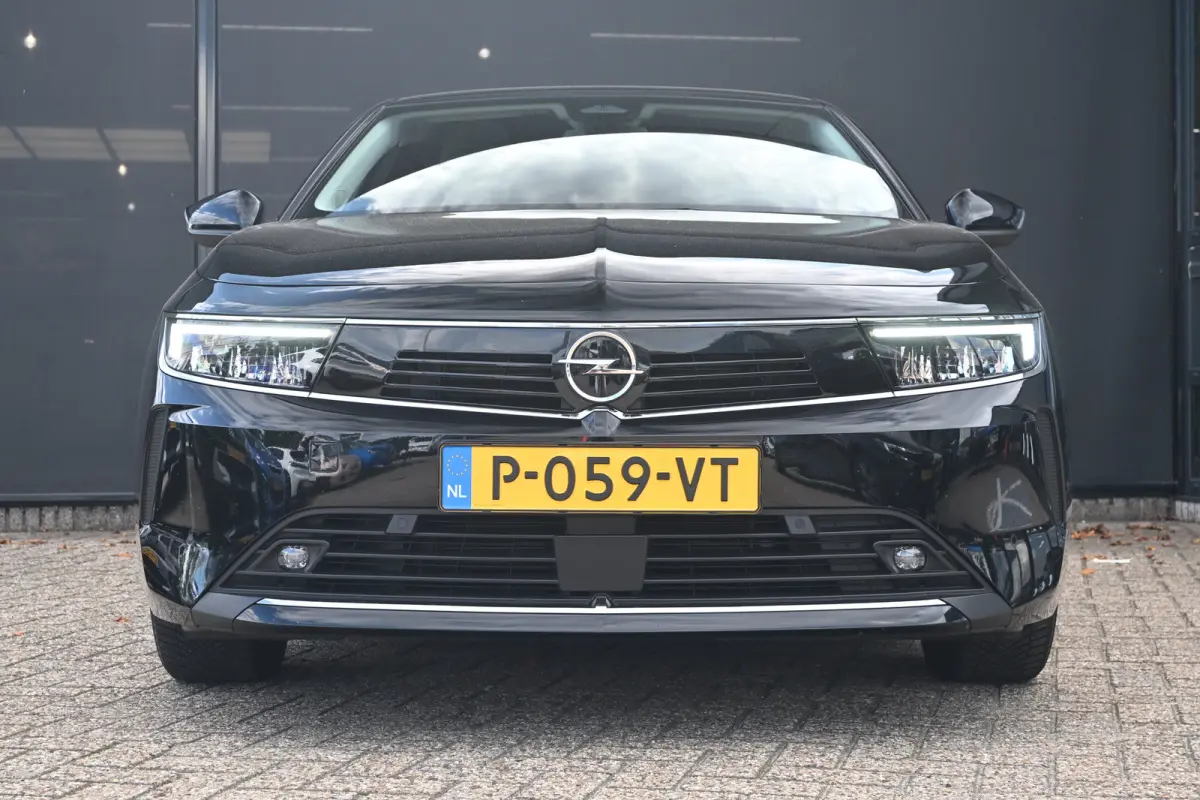 1.2 Edition |  Navi by app | Cruise Control | DAB | Extra getint glas (Achter) | LMV 16" | Parkeer sensoren voor en achter |