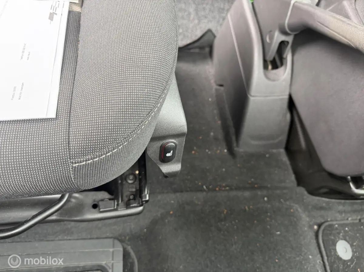 290 2.0 TDCI L1H1 Limited DC 5 Zitpl trekh