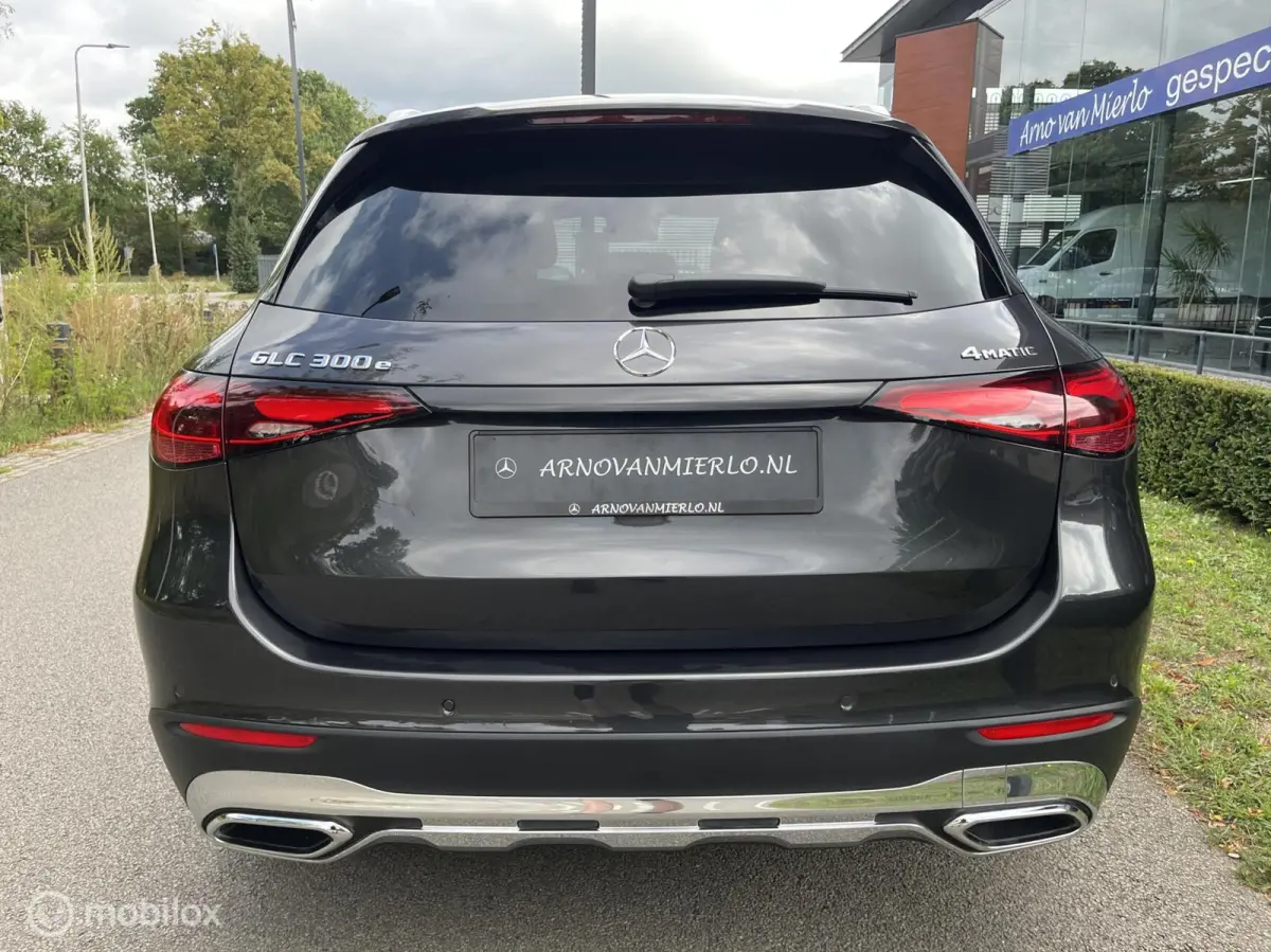 4MATIC Luxury Line 360 Camera, Dodehoek assist, Sfeerverlichting