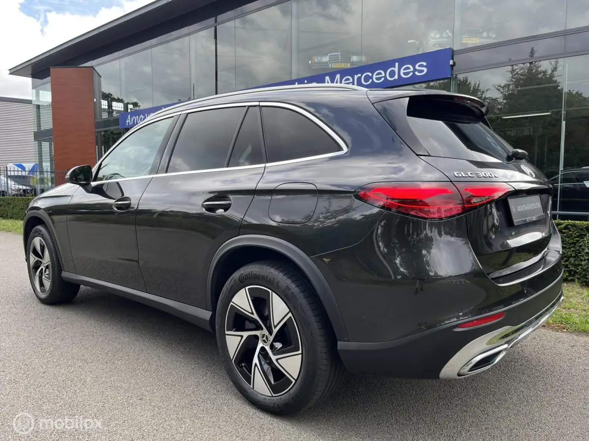 4MATIC Luxury Line 360 Camera, Dodehoek assist, Sfeerverlichting